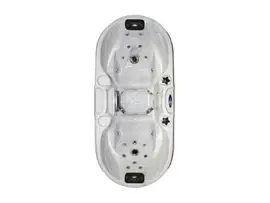 Outdoor-Whirlpool Bliss für 2 Personen – Luxuriöser Außenwhirlpool mit Platz für bis zu sechs Personen, ideal für entspannte Stunden.