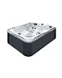 Ergonomische Sitze des Outdoor-Whirlpools Happy – Perfekt geformte Sitze für maximale Unterstützung und Bequemlichkeit.