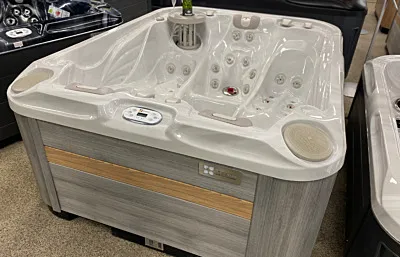 3-Personen Whirlpool Alternative zur Jacuzzi – kompakt und energieeffizient für kleine Gärten