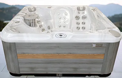 Outdoor Whirlpool Sterling White Grey Oak links oben