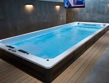 Neu bei Fonteyn: Große Swim-Spas mit 3 Meter Breite und bis zu 12 Meter Länge